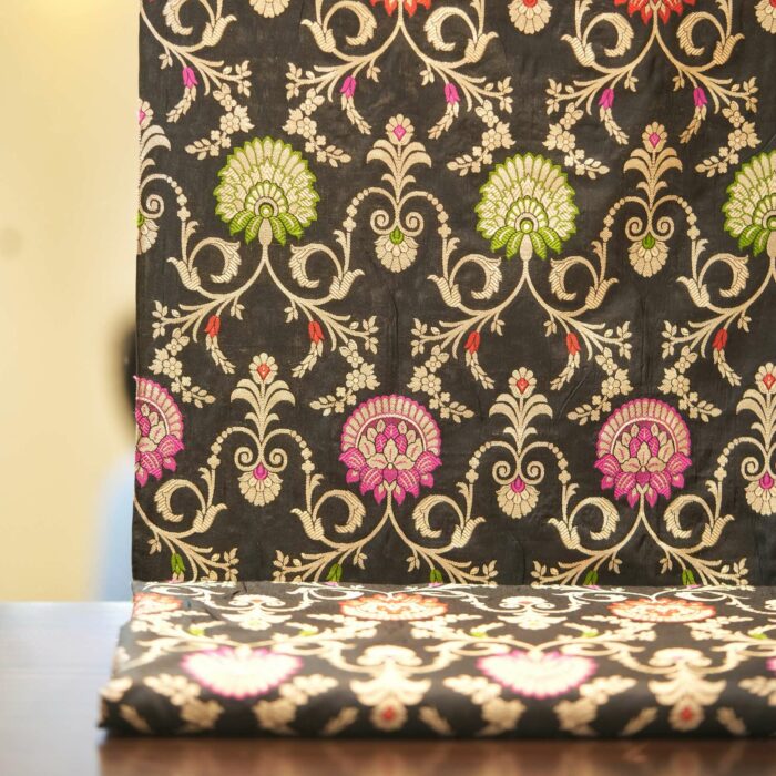 SOFT SILK - Image 1