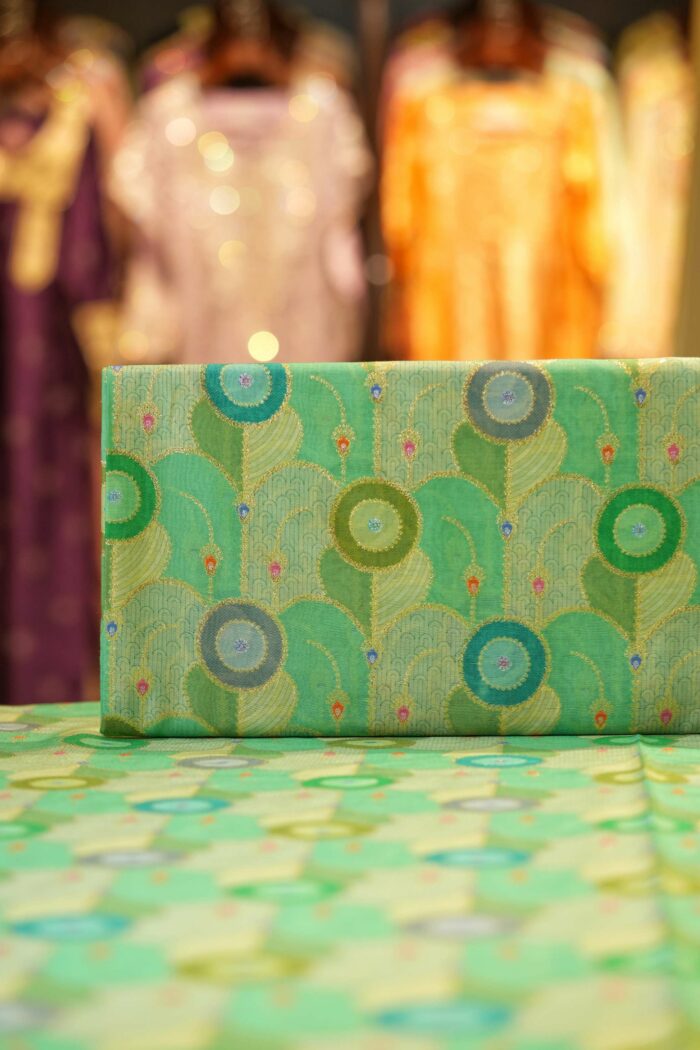 SILK FABRIC - Image 2