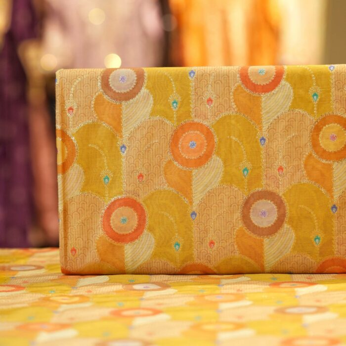 SILK FABRIC - Image 2